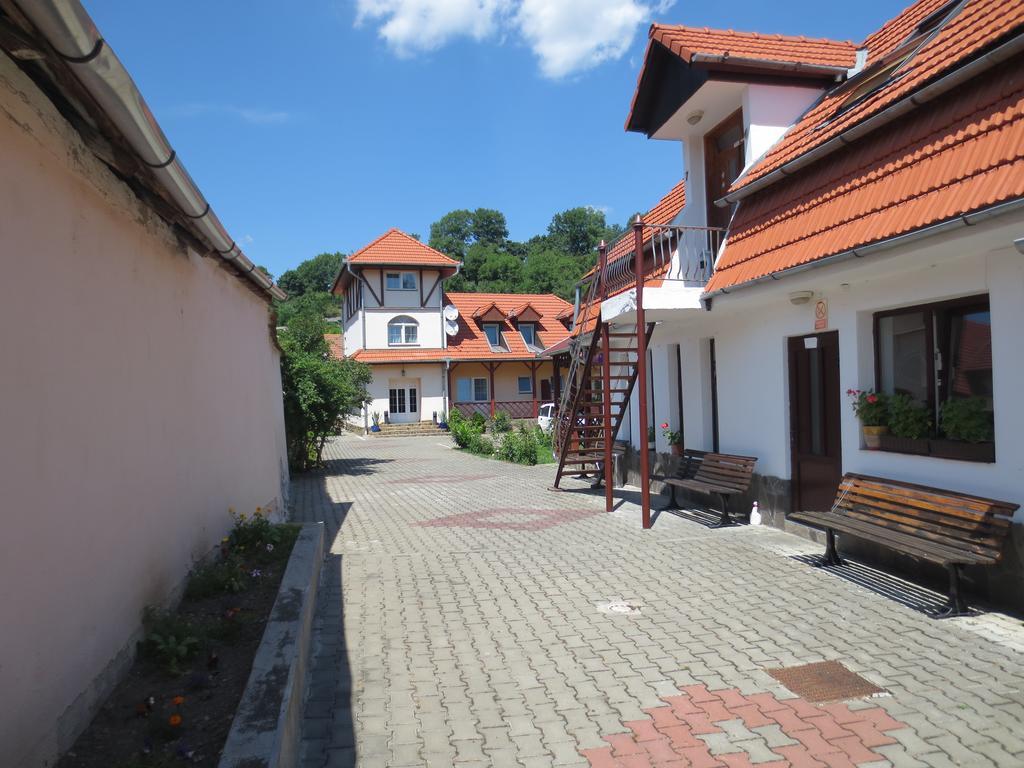 Pensiunea Hera Sighişoara Exterior foto